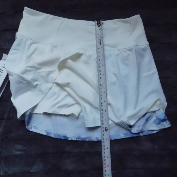 Lija Small Elite Fury Skirt Skort. NWT. White. Purple Tie Dye. - Picture 4 of 5